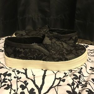 Lacey style mossimo slip on shoes