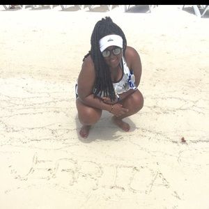 Meet your Posher, Jerrica