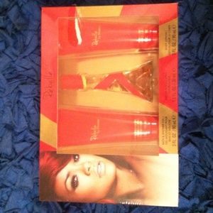 Smell like Bad Gal, RiRi.