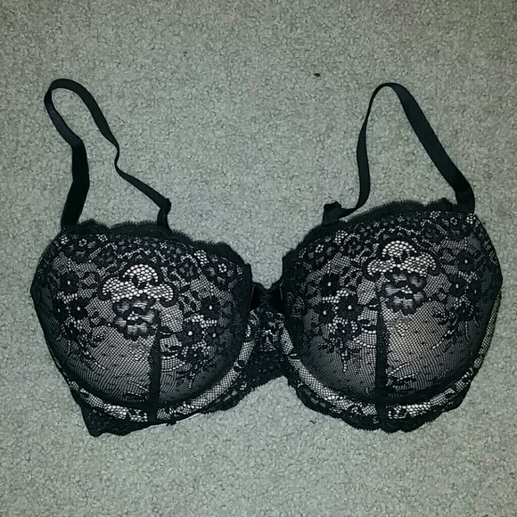 Lacey bra