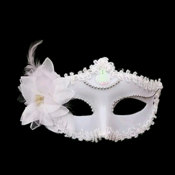 white masquerade mask fetish roleplay LAST 1 - Picture 2 of 4