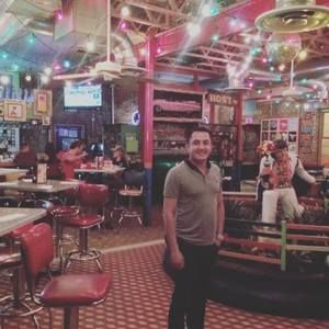 Meet your Posher, Gustavo