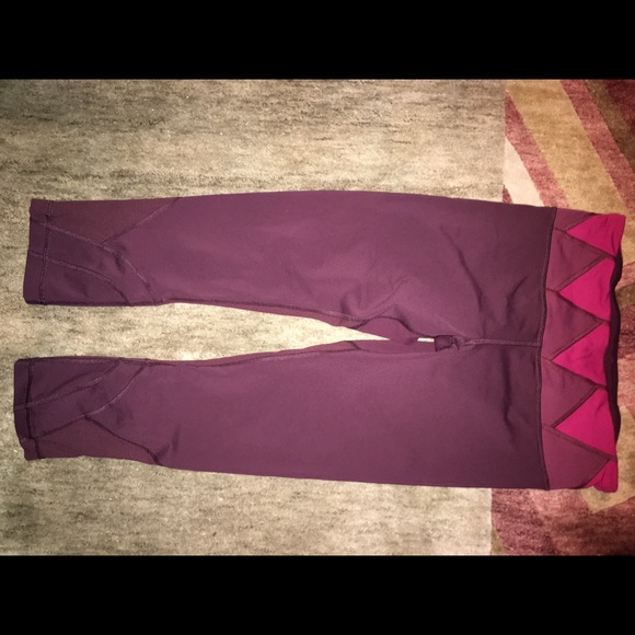Lululemon maroon run inspire