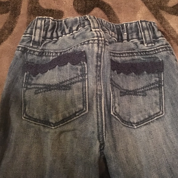 ❤️️⚡️Super Adorable Baby Gap Jeans ⚡️❤️️ - Picture 3 of 4