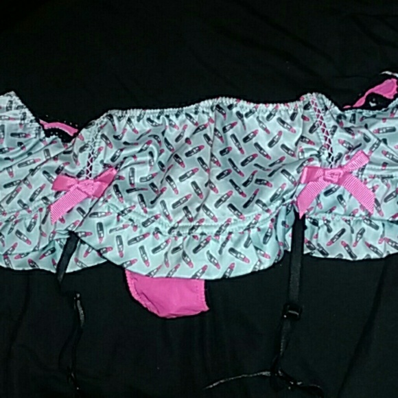 Lingerie bottoms - Picture 1 of 2