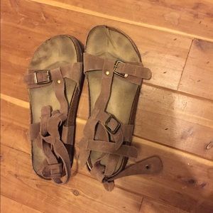 Semi-gladiator sandals