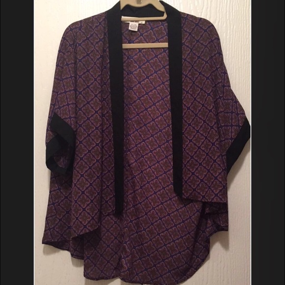 Never worn KIMONO!! Cute!!!
