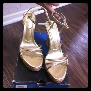 Gold corkscrew wedges