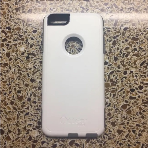 White otterbox iPhone 6+