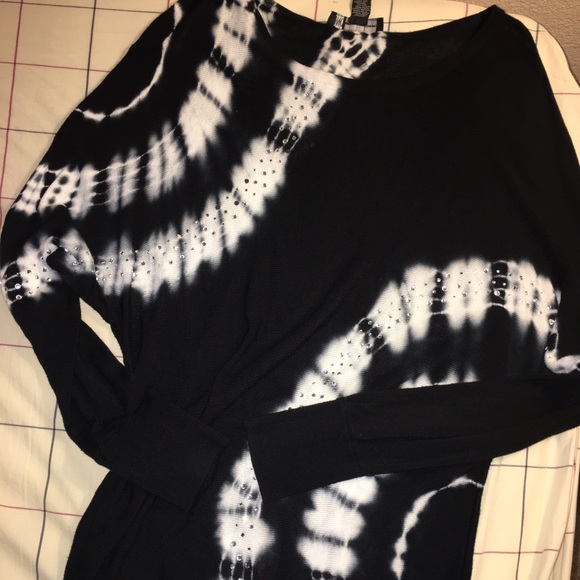 Very detailed long sweater