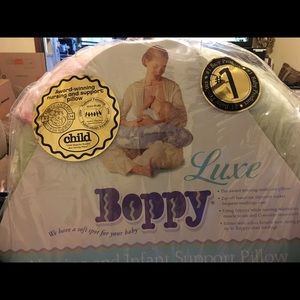 Boppy Luxe