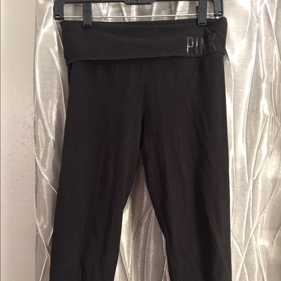 Pink crop yoga leggings