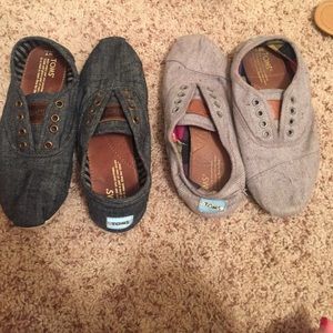 Dark grey & light grey toms