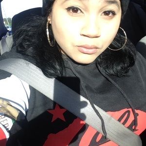 Meet your Posher, Yalexis