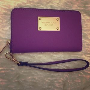 Michael Kors Clutch