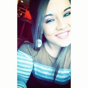 Meet your Posher, Hillary