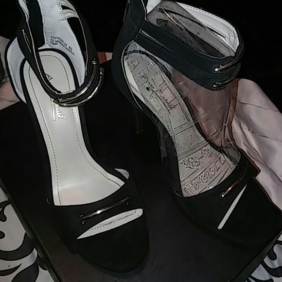 high heels shoes