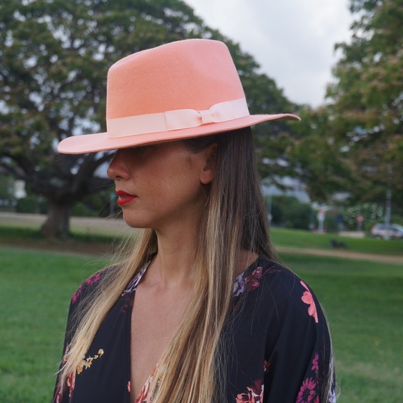 LAST ONE: LACK OF COLOR Sunset Palms Fedora