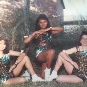 Meet your Posher, Yolie