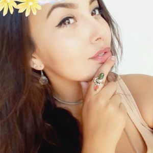 Meet your Posher, Brooke