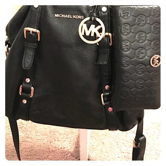 Authentic used MK purse and wallet.