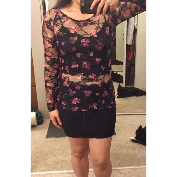 Kirra Lace long sleeves - Picture 2 of 4