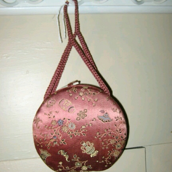 Vintage Pink Silk Hand Purse - Picture 2 of 3