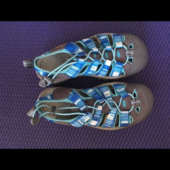 Keens waterproof sandals