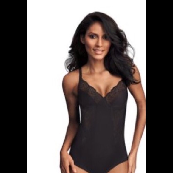 Maidenform Shapewear body briefer