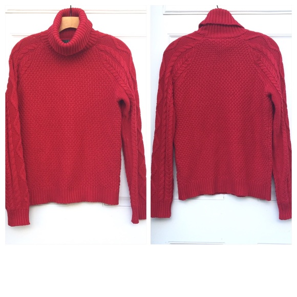 🚨SOLD🚨RALPH LAUREN Red Cable Knit Sweater - Picture 2 of 4