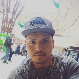 Meet your Posher, Luis