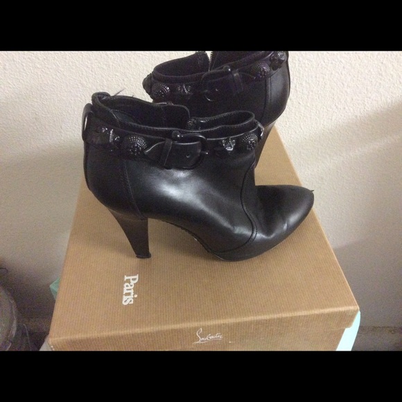 Black Burberry Ankle Heel Booties - Picture 1 of 4