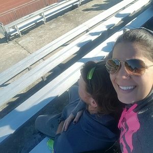 Meet your Posher, Larissa