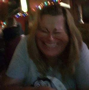 Meet your Posher, Carrie