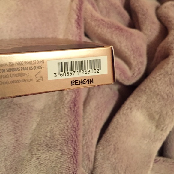 BNIB Naked Ultimate Basics Palette - Picture 2 of 4