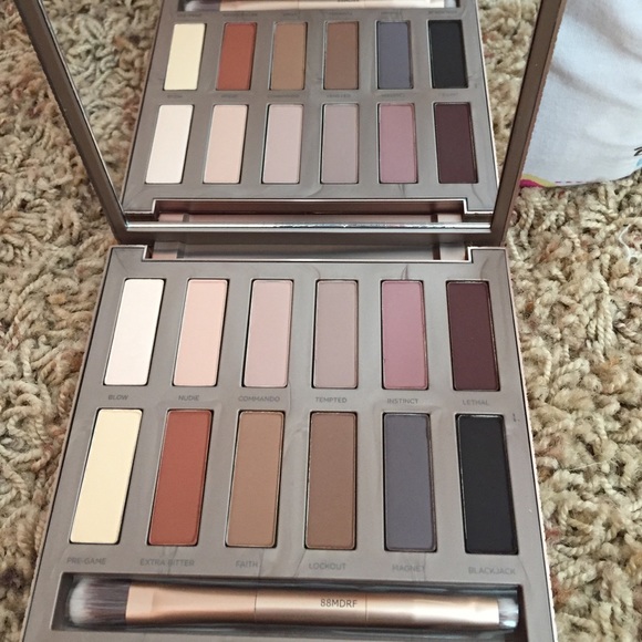 BNIB Naked Ultimate Basics Palette - Picture 4 of 4