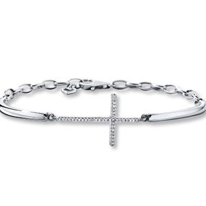 Cross Bracelet 1/10 ct tw Diamonds Sterling Silver