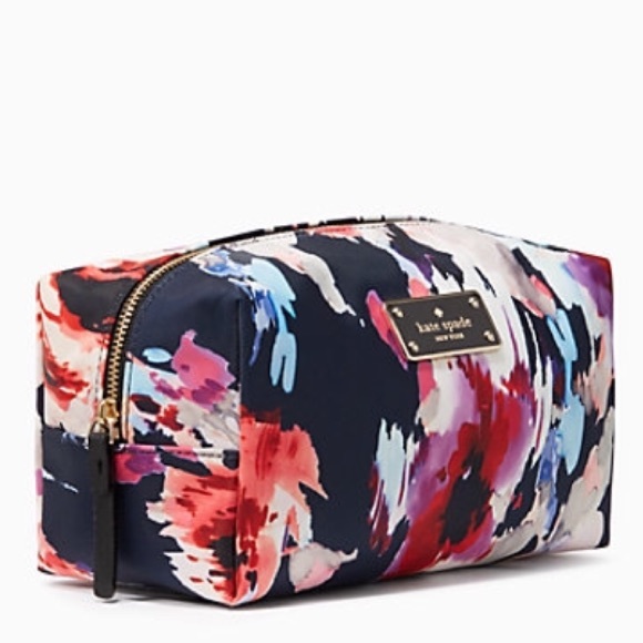 HP🎉// Kate Spade Cosmetic Bag - Picture 2 of 4