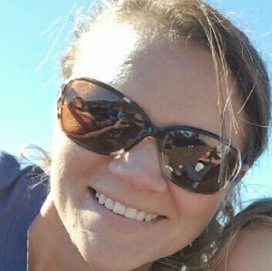 Meet your Posher, Beverly