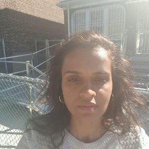 Meet your Posher, Nazia