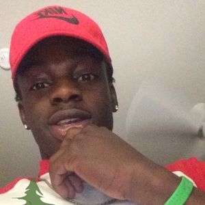 Meet your Posher, Devin