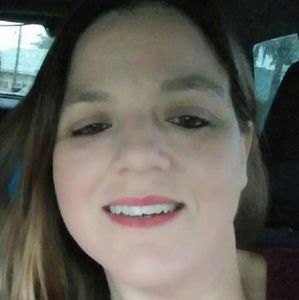 Meet your Posher, Elaine