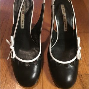 Black & white leather Tommy Hilfiger heel.