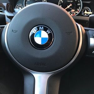 Meet your Posher, Ariel