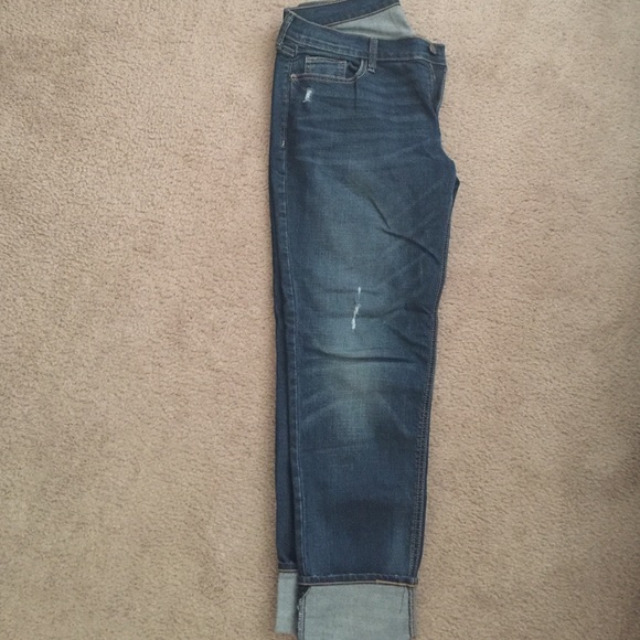 Old Navy Boyfriend capris. Size 8