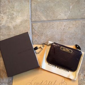 ❌Sold❌Louis Vuitton cles in Amarante vernis