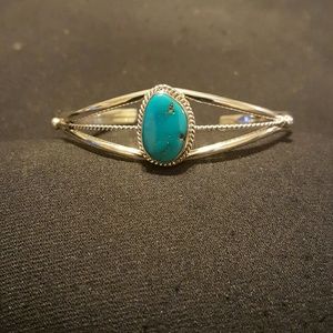 Beautiful Turquoise Silver Bracelet