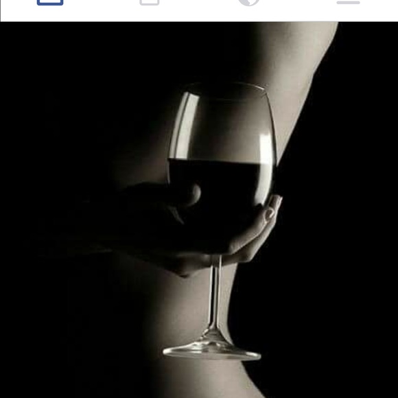 Meet your Posher, Nertila - Picture 1 of 1