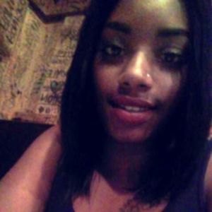 Meet your Posher, Kira