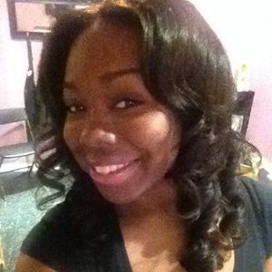 Meet your Posher, Mia